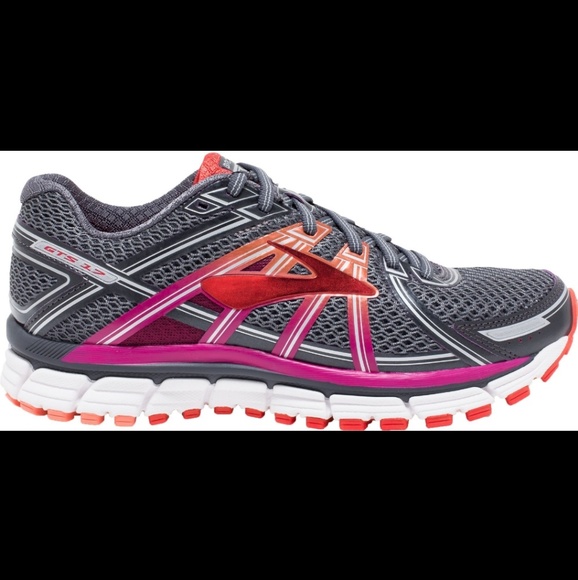 brooks gts seventeen shoes
